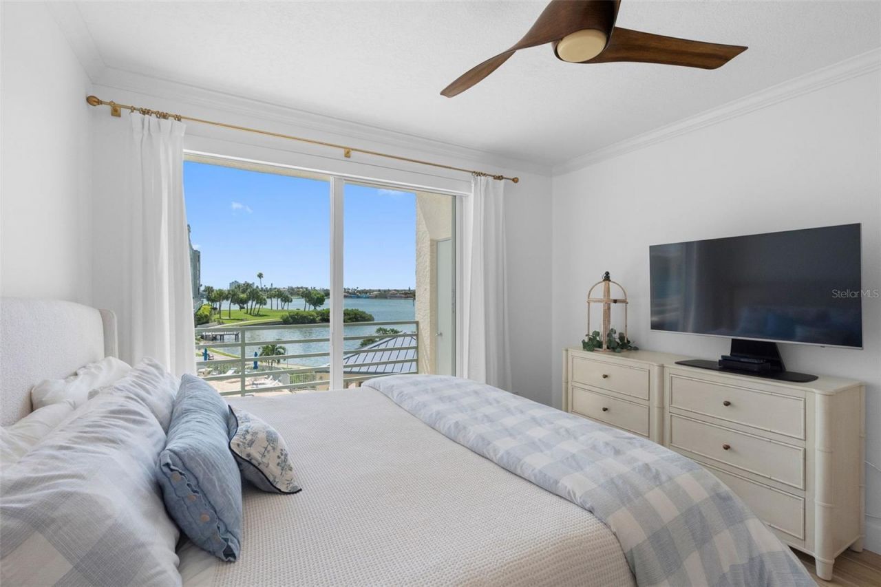 7912 Sailboat Key Boulevard S, Unit 201, South Pasadena, FL 33707 Photo