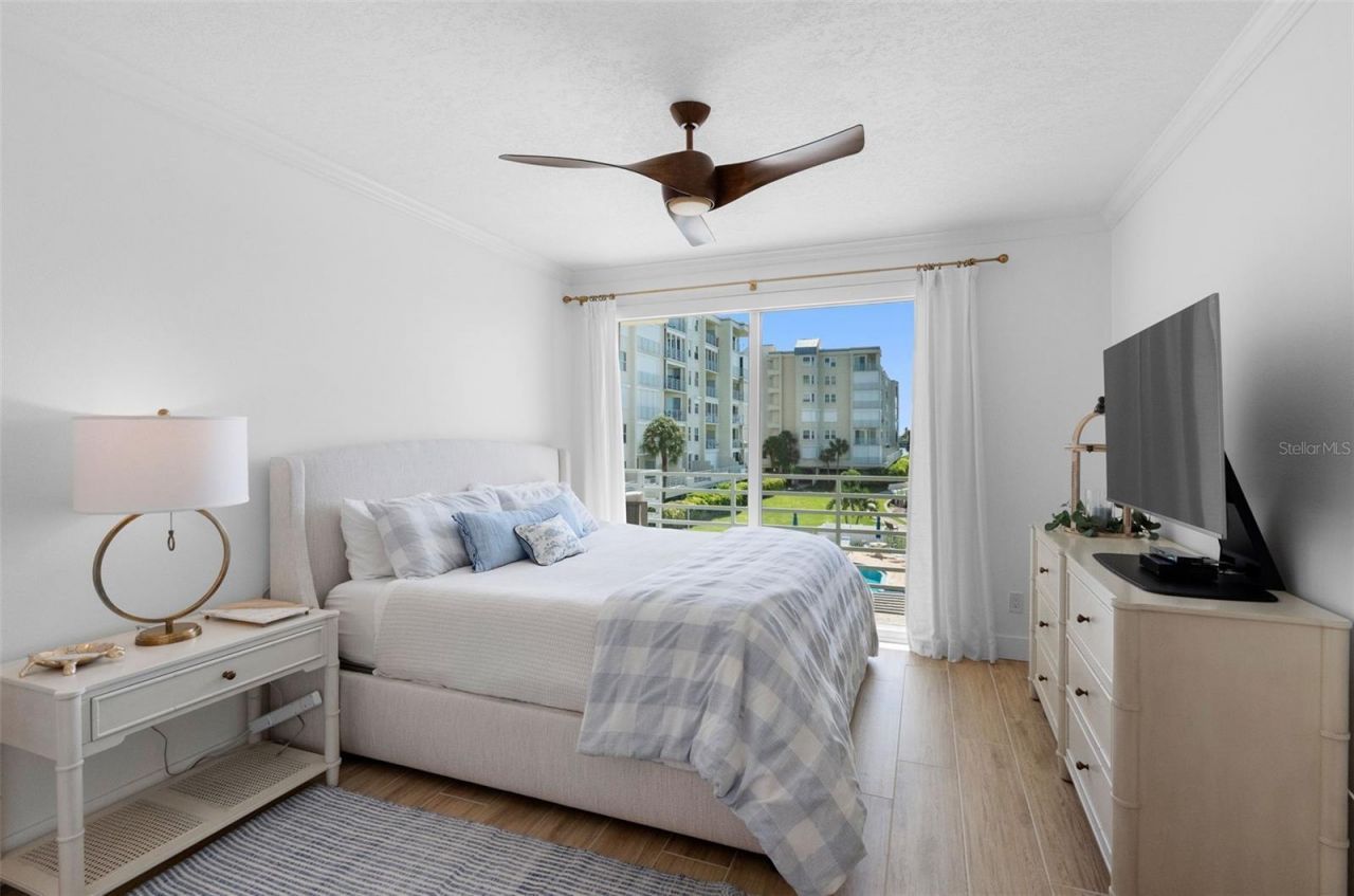 7912 Sailboat Key Boulevard S, Unit 201, South Pasadena, FL 33707 Photo
