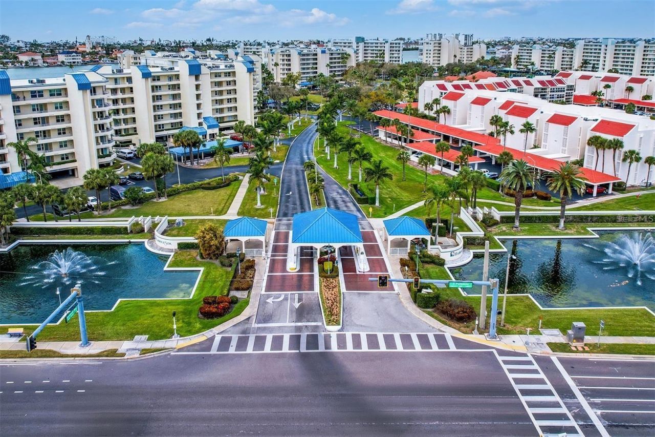 7912 Sailboat Key Boulevard S, Unit 201, South Pasadena, FL 33707 Photo
