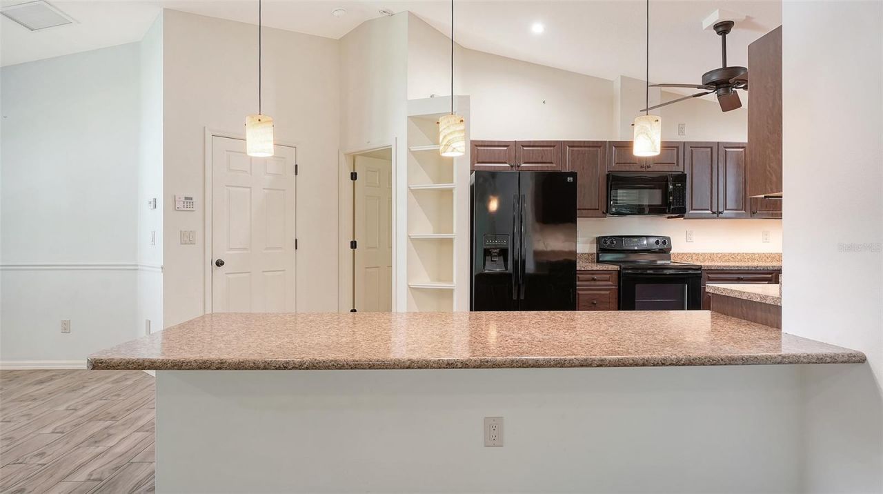 3716 46th Avenue Drive W, Bradenton, FL 34210 Photo
