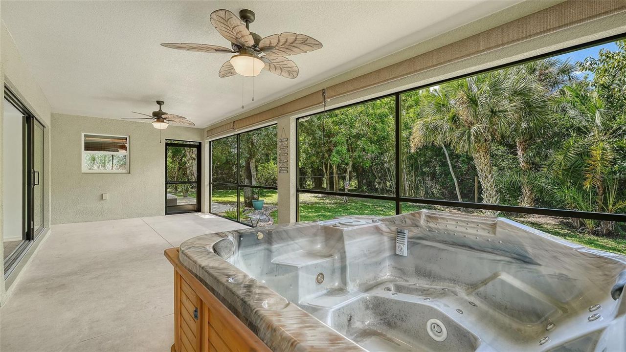 3716 46th Avenue Drive W, Bradenton, FL 34210 Photo