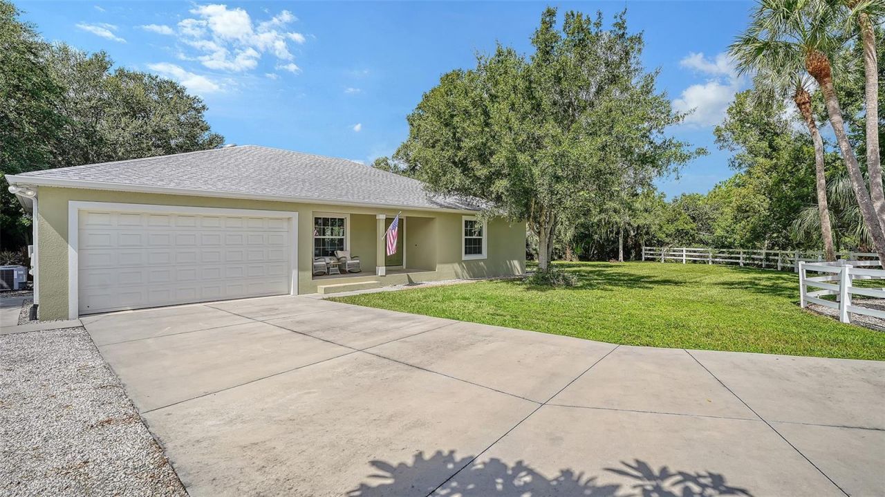 3716 46th Avenue Drive W, Bradenton, FL 34210 Photo