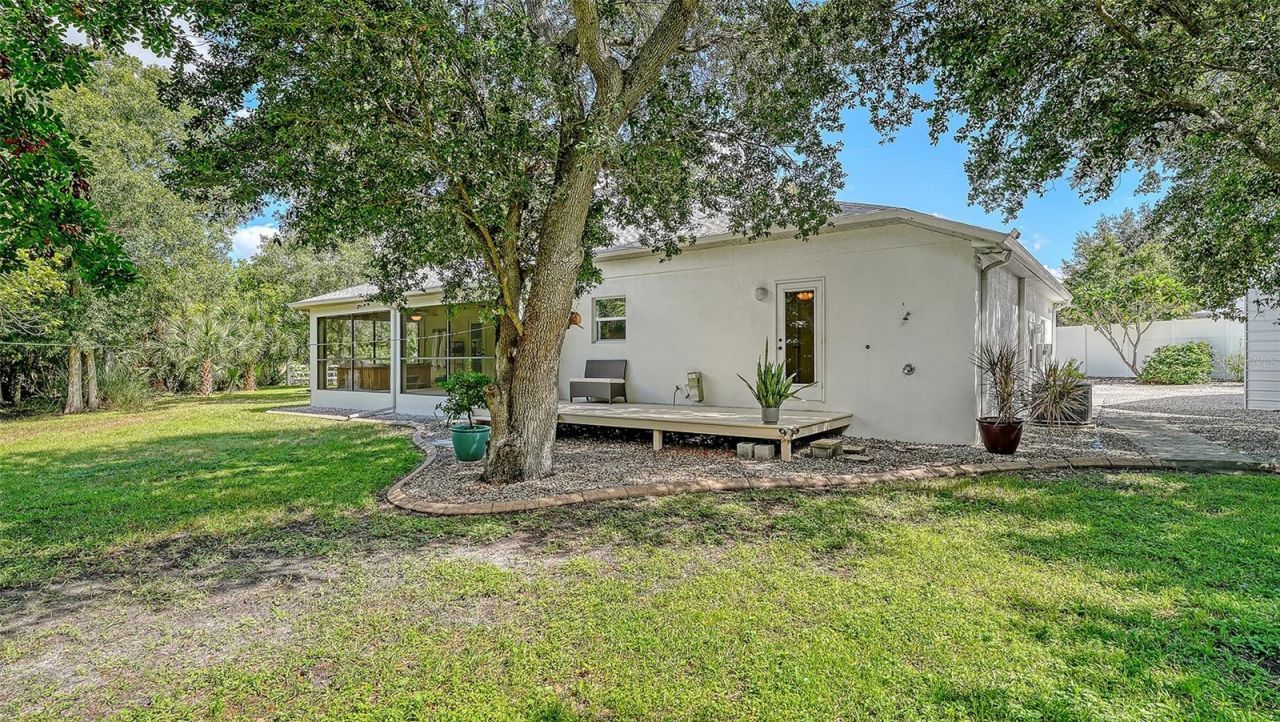 3716 46th Avenue Drive W, Bradenton, FL 34210 Photo