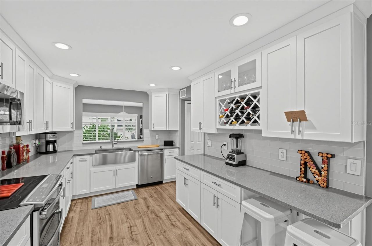 160 Carolwood Boulevard, Fern Park, FL 32730 Photo