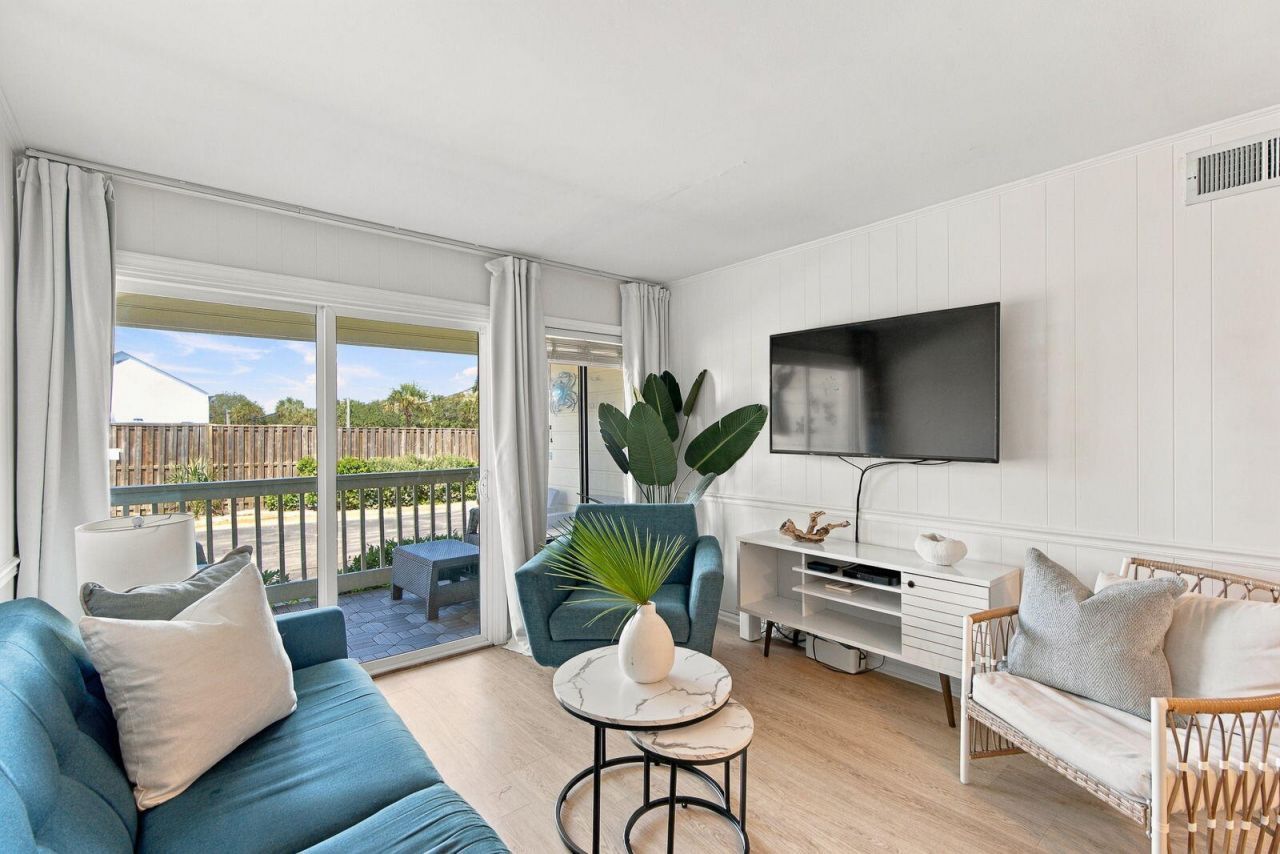 1400 Ocean Boulevard Photo 11