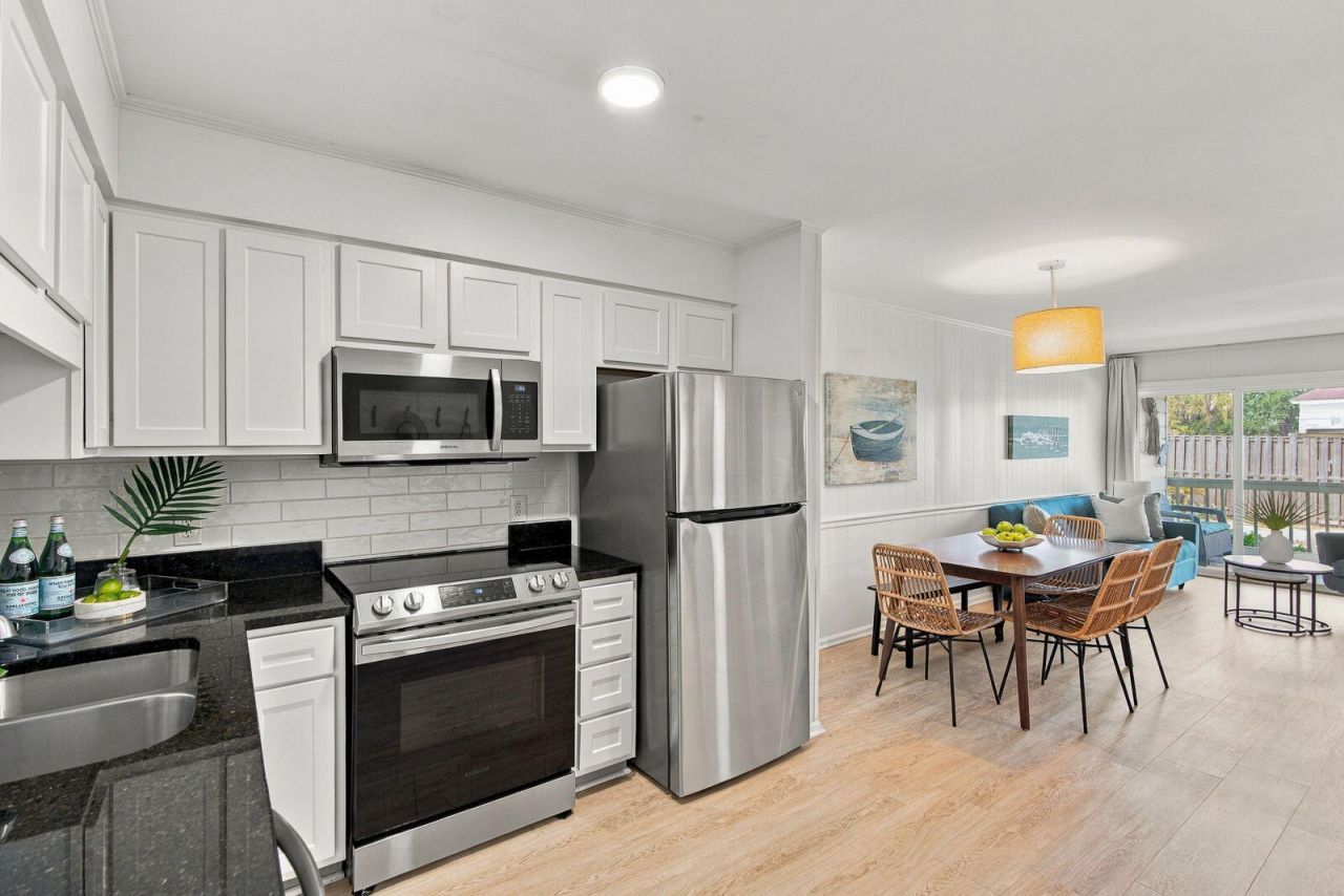 1400 Ocean Boulevard Photo 8