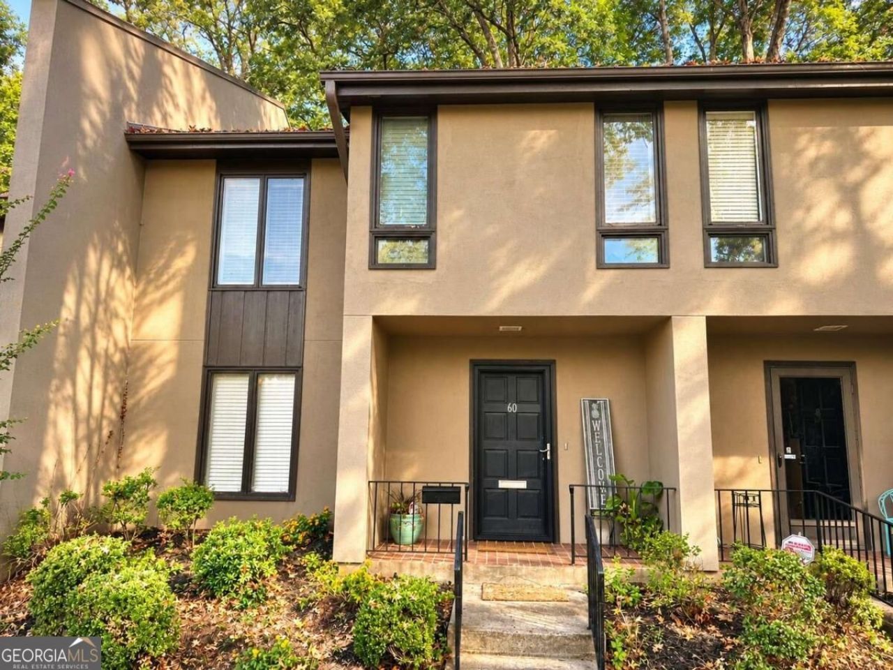60 Ivy Parkway Ne, Atlanta, GA 30342 Main Photo