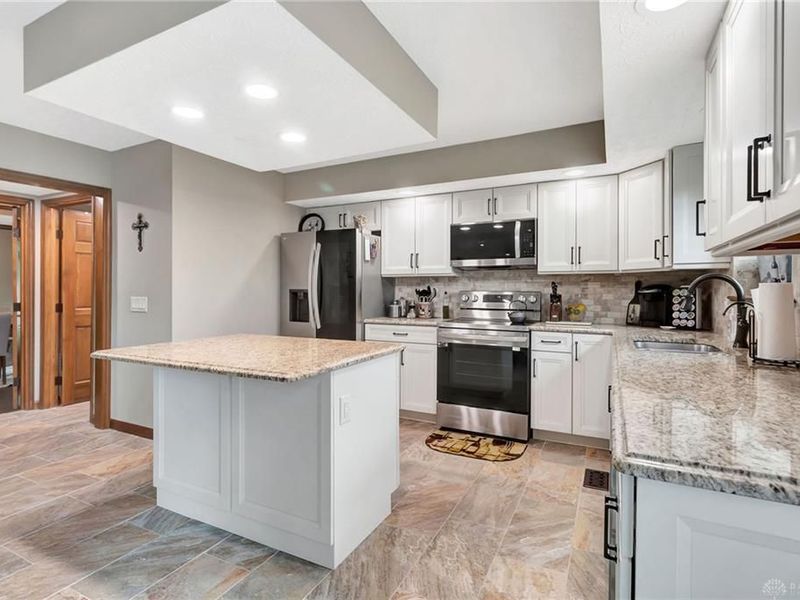 692 Doe Crossing, Centerville, OH 45459 Photo 14