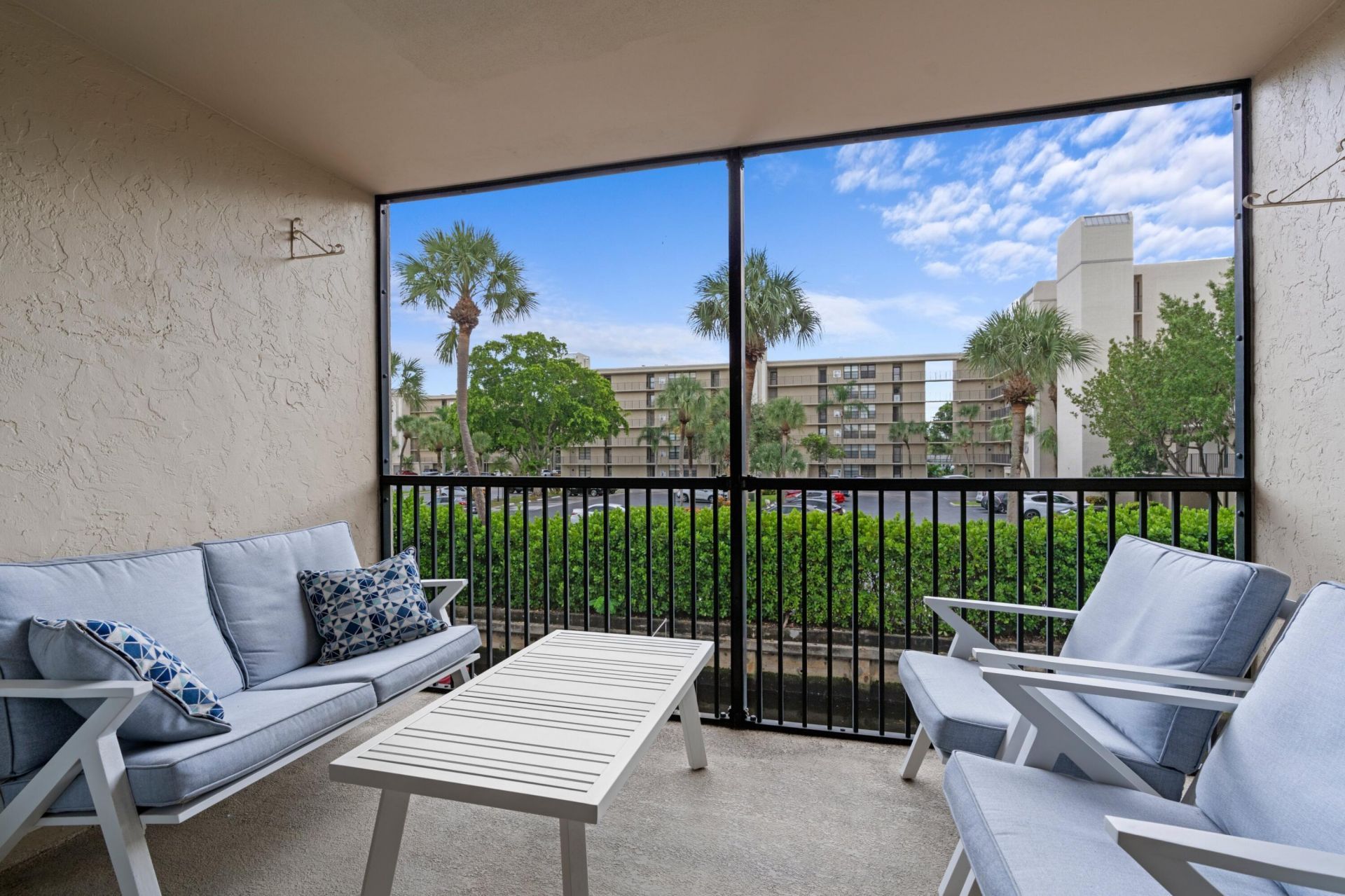 16 Royal Palm Way, Unit 205, Boca Raton, FL 33432 Photo