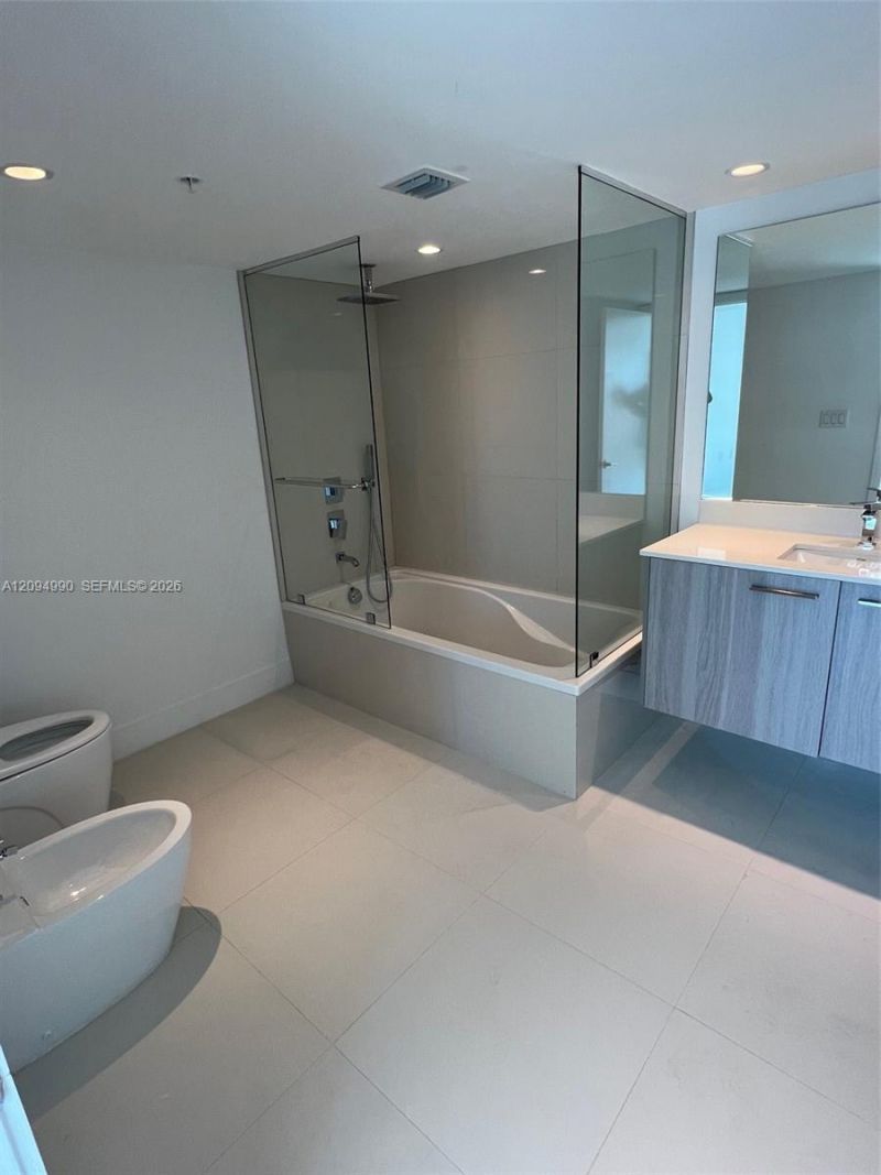 1133 102nd St, Unit 704, Bay Harbor Islands, FL 33154 Photo