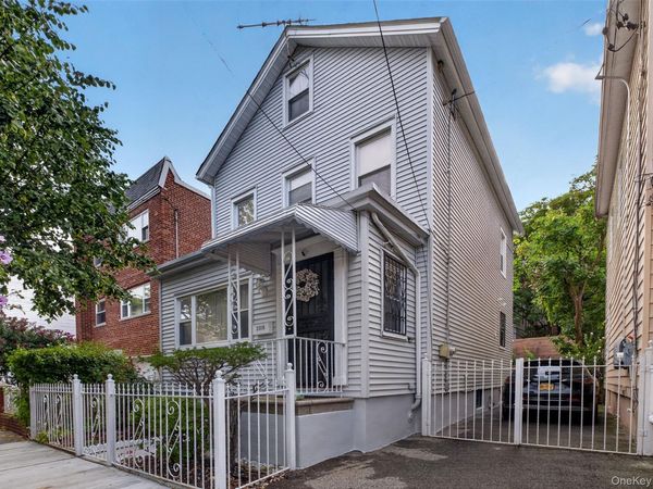 2518 Glebe Avenue , Bronx, NY 10461