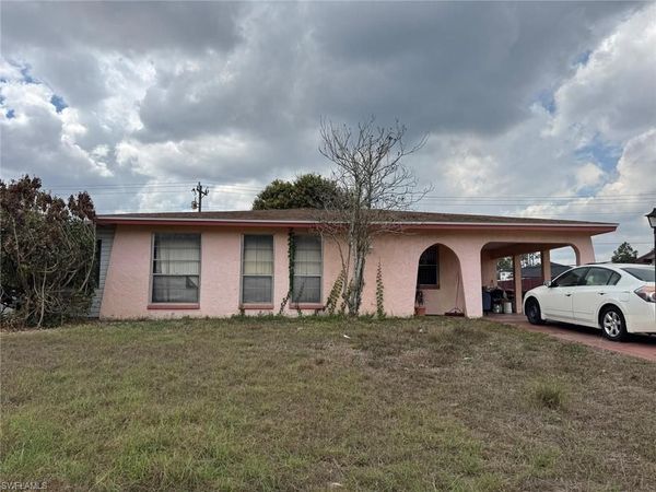 320 Inwood AVE S, LEHIGH ACRES, FL 33936