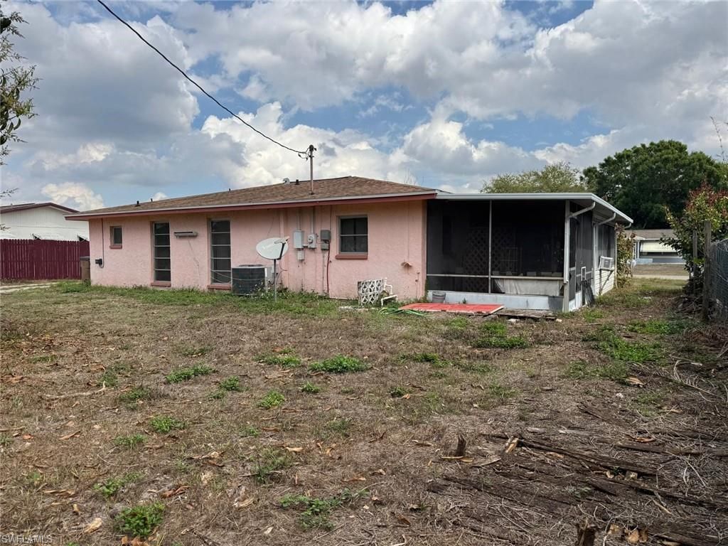 320 Inwood Ave S, Lehigh Acres, FL 33936 Photo