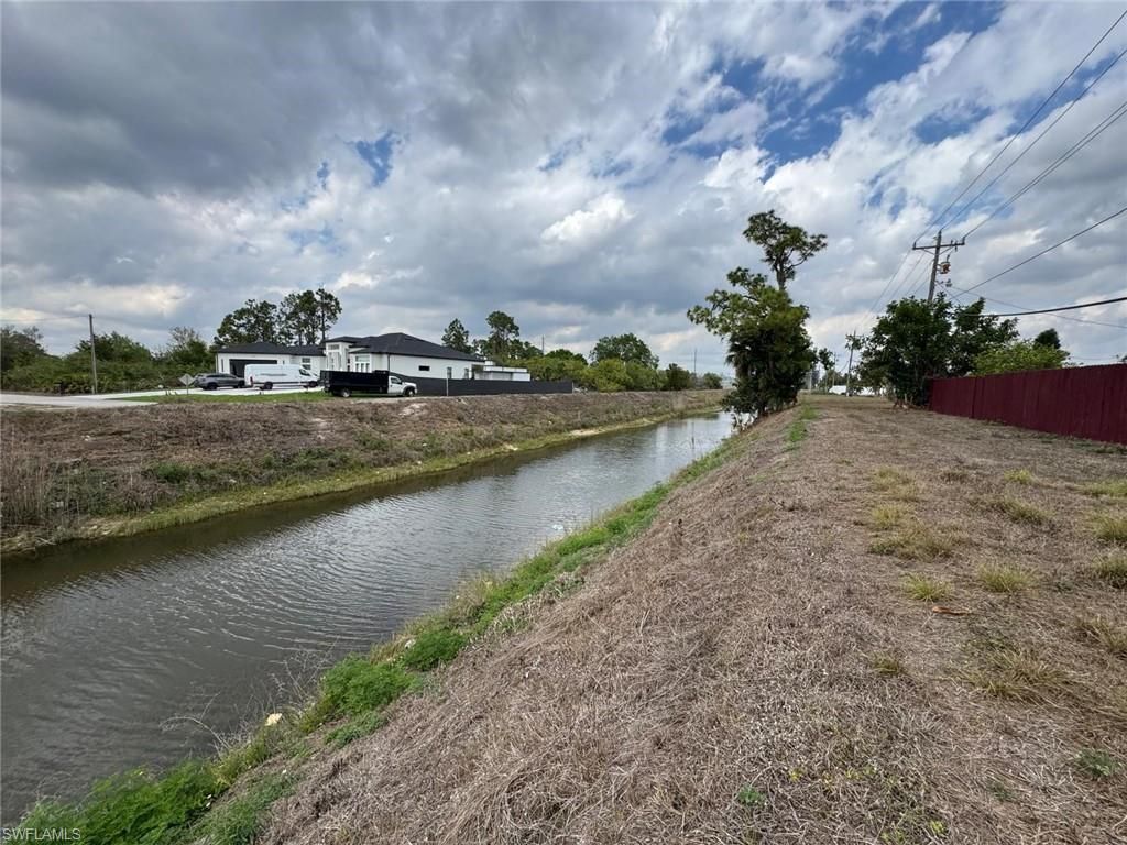 320 Inwood Ave S, Lehigh Acres, FL 33936 Photo