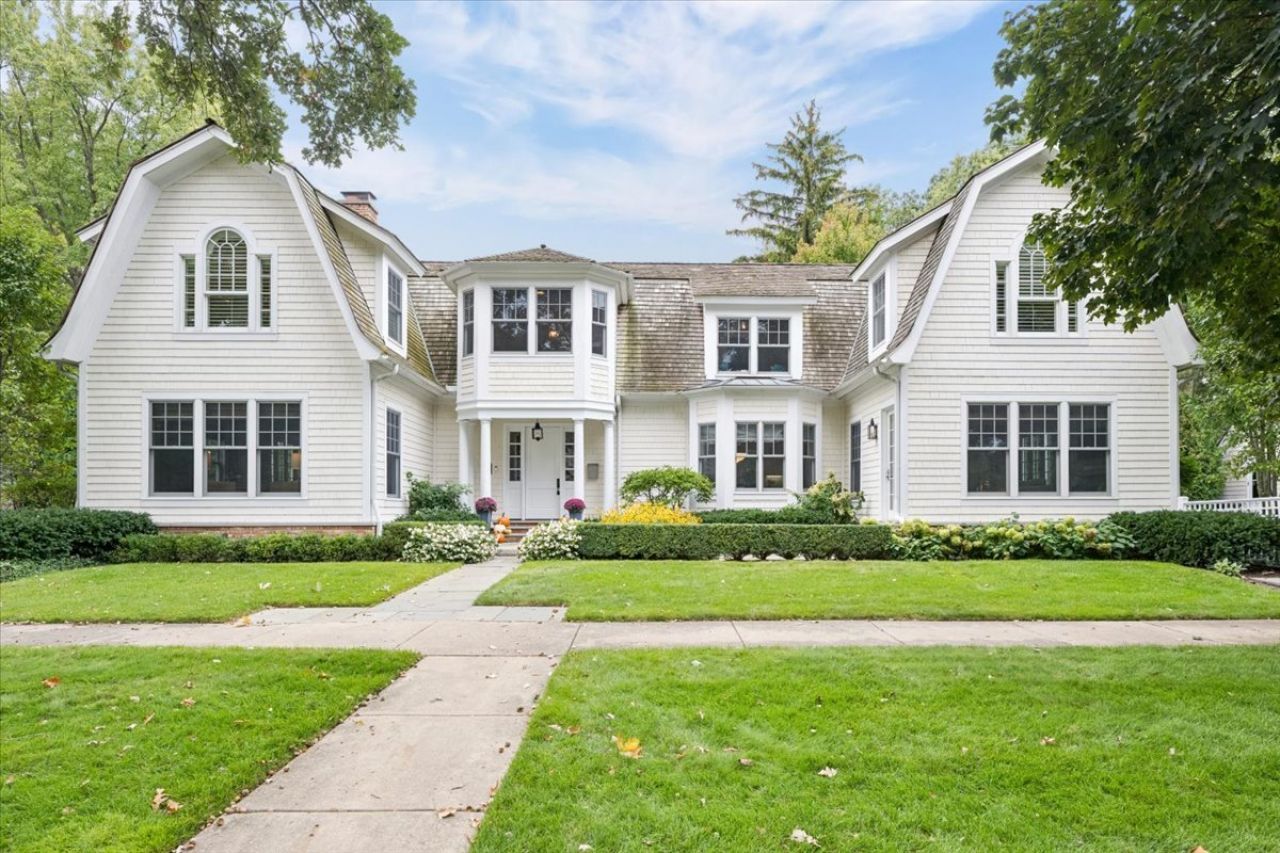 252 Myrtle Street, Winnetka, IL 60093 Main Photo