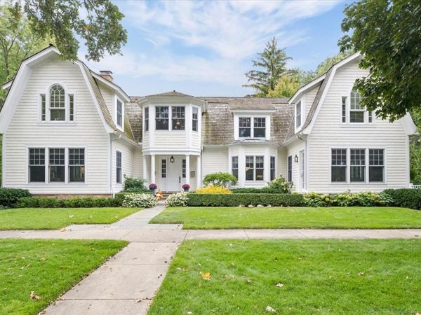 252 Myrtle Street, Winnetka, IL 60093