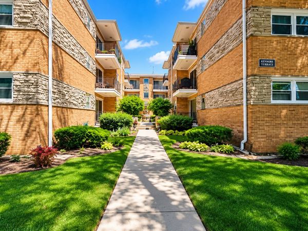 4337 N Kedvale Avenue, Unit 3E, Chicago, IL 60641
