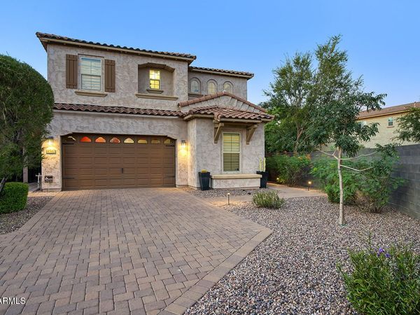 4542 E VISTA BONITA Drive, Phoenix, AZ 85050