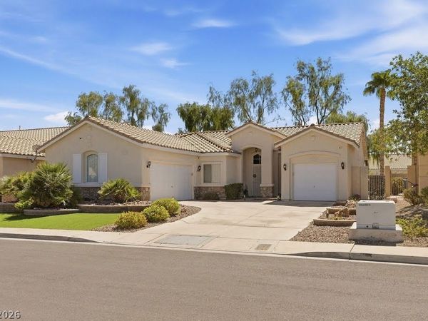 943 Coldwater Falls Way , Las Vegas, NV 89123