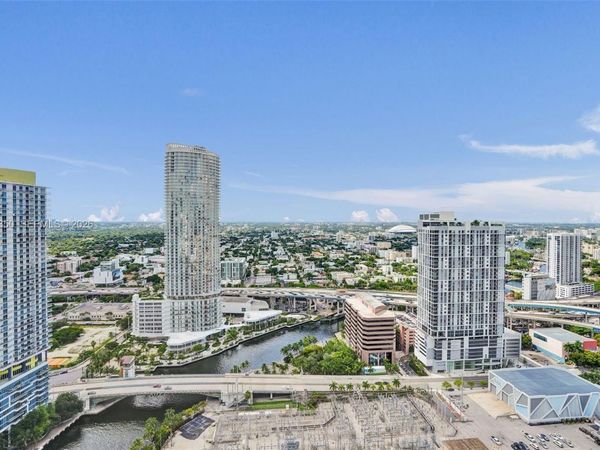 92 SW 3rd St, Unit 4109, Miami, FL 33130