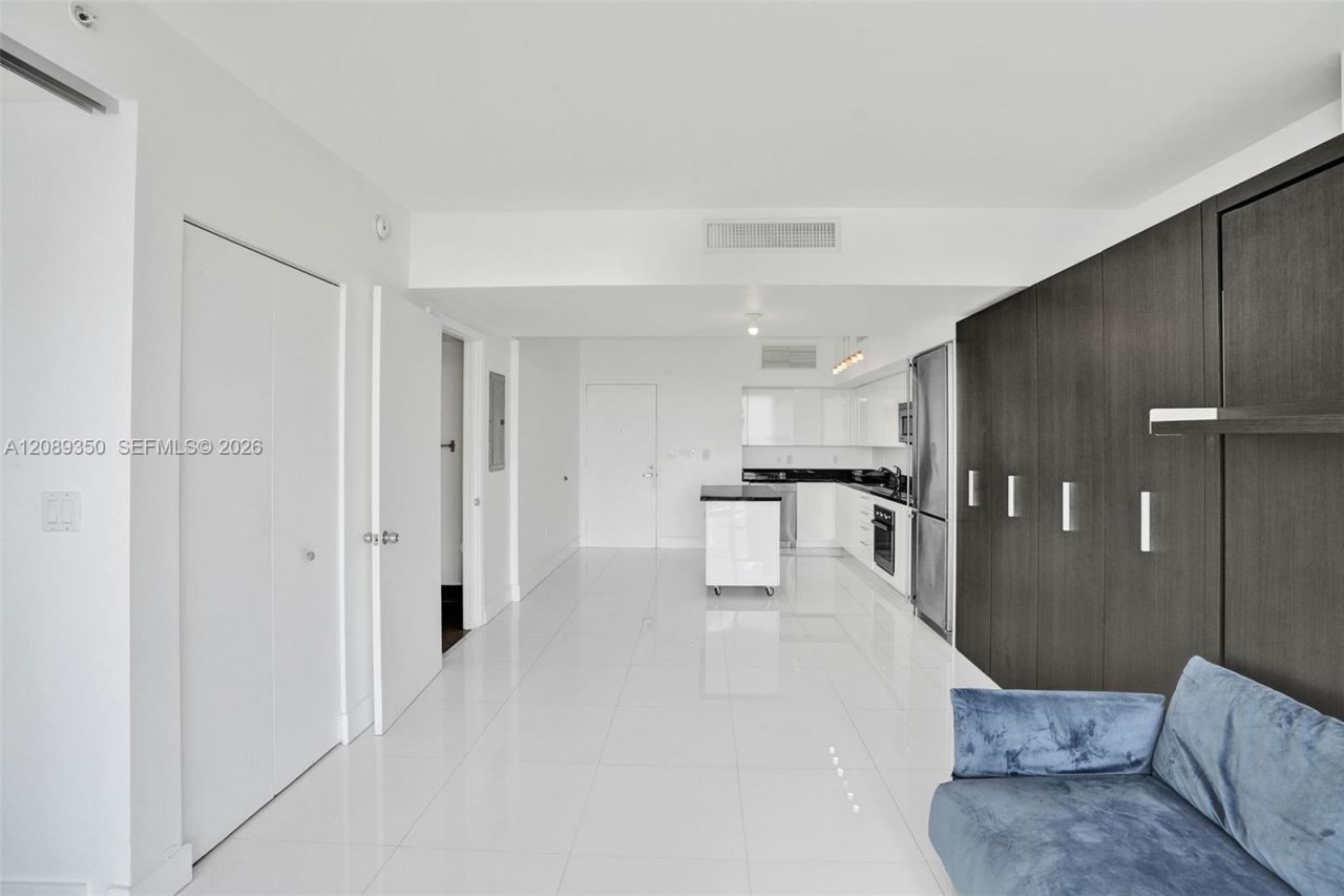 92 SW 3rd St , Unit 4109, Miami, FL 33130 Photo