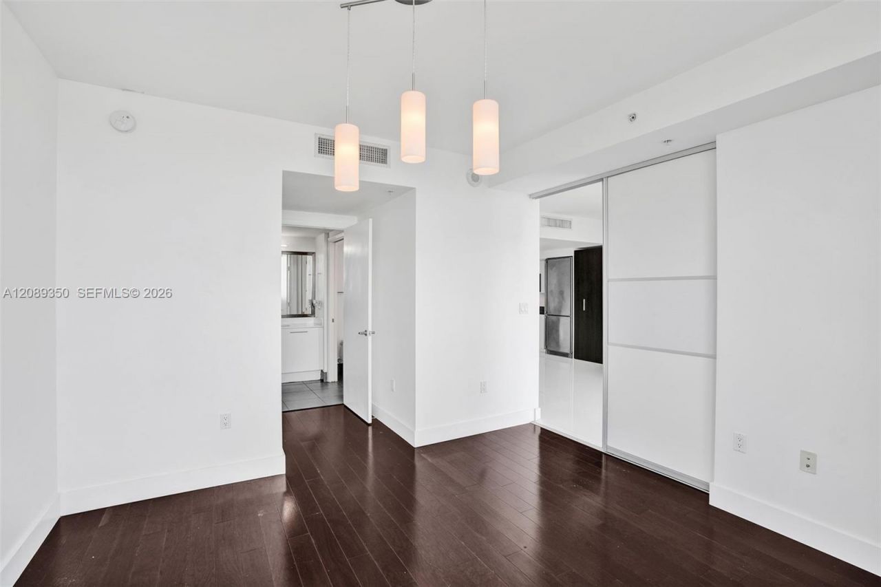 92 SW 3rd St , Unit 4109, Miami, FL 33130 Photo