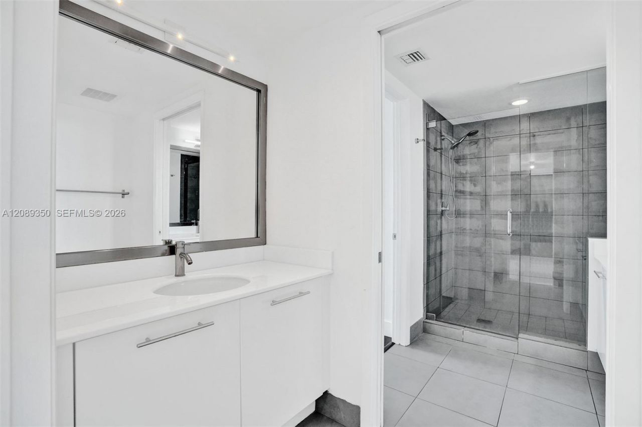 92 SW 3rd St , Unit 4109, Miami, FL 33130 Photo