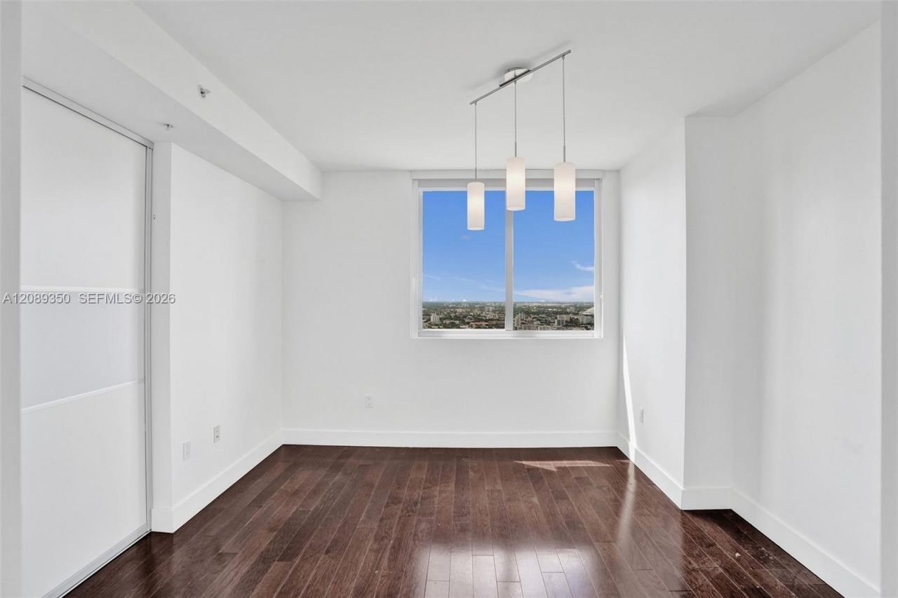 92 SW 3rd St , Unit 4109, Miami, FL 33130 Photo