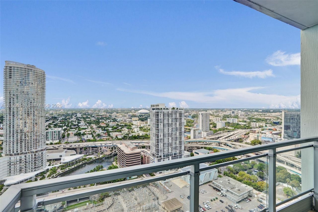 92 SW 3rd St , Unit 4109, Miami, FL 33130 Photo