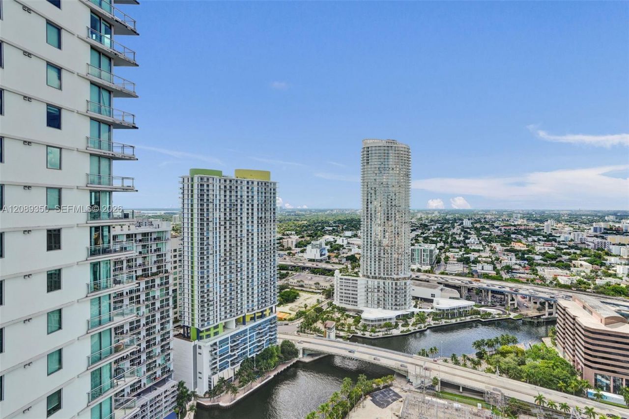 92 SW 3rd St , Unit 4109, Miami, FL 33130 Photo
