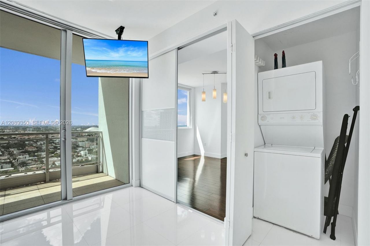 92 SW 3rd St , Unit 4109, Miami, FL 33130 Photo