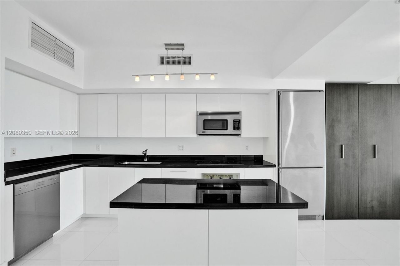 92 SW 3rd St , Unit 4109, Miami, FL 33130 Photo