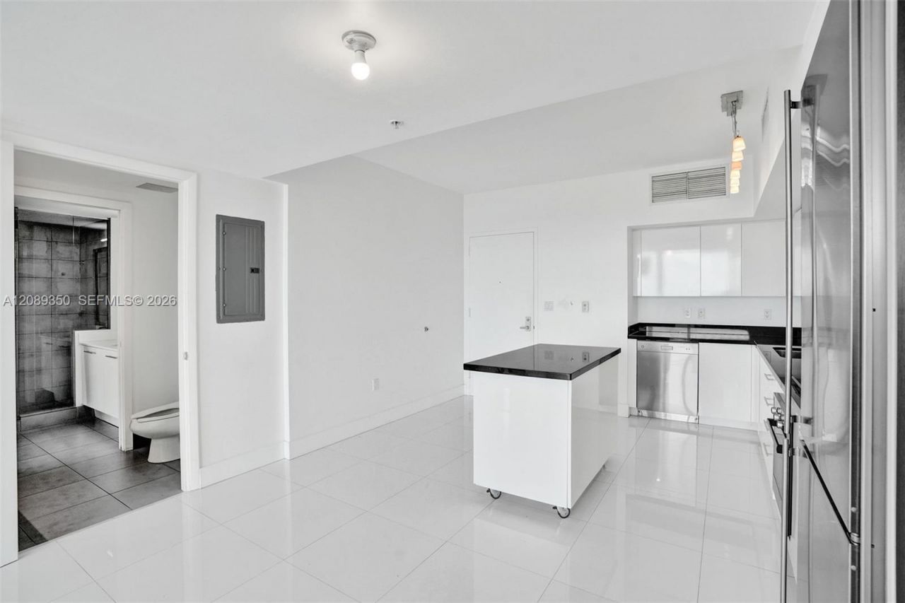 92 SW 3rd St , Unit 4109, Miami, FL 33130 Photo