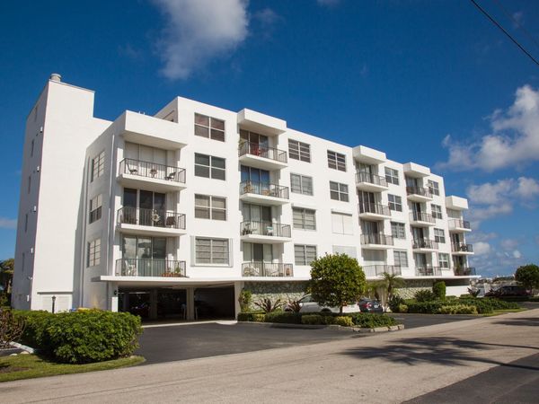 301 Croton Avenue, Unit 302, Lantana, FL 33462