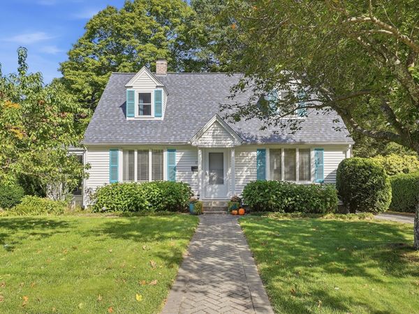 17 Smith St., Uxbridge, MA 01569