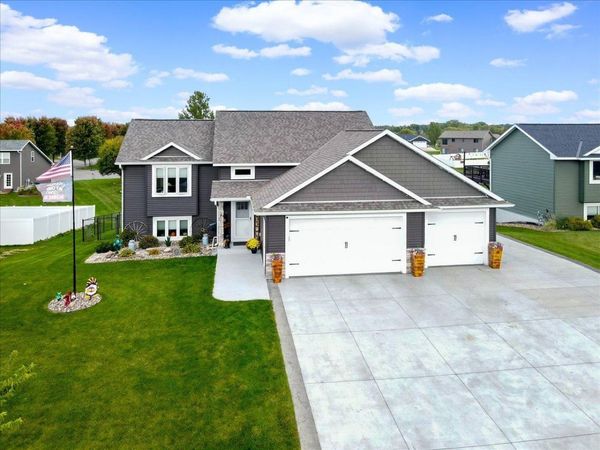 366 Bluebill Street, Baldwin, WI 54002