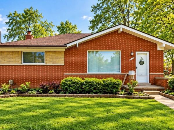 28326 Alden Street , Madison Heights, Mi 48071