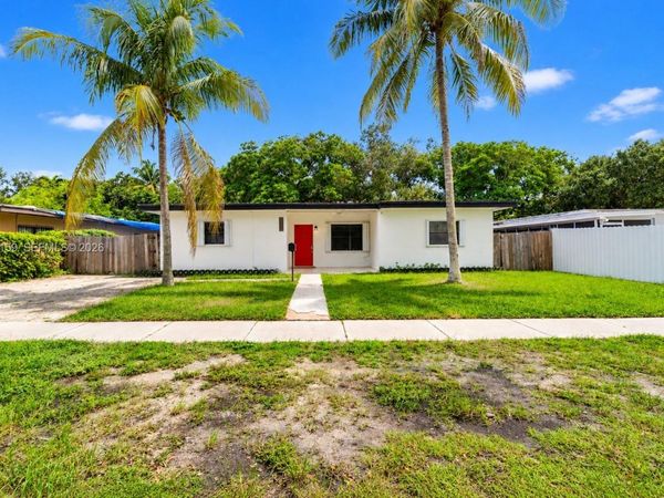 710 NE 142nd St , North Miami, FL 33161
