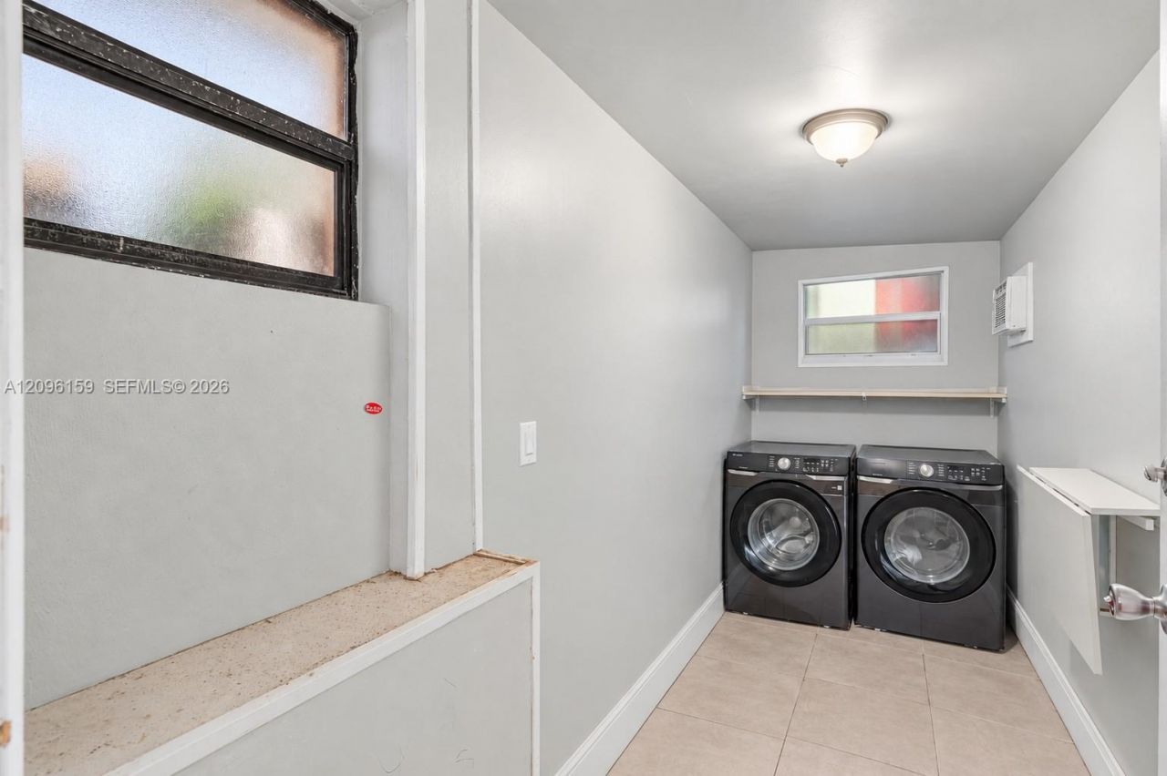 710 NE 142nd St , North Miami, FL 33161 Photo
