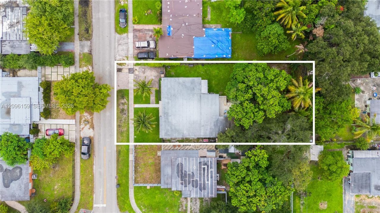 710 NE 142nd St , North Miami, FL 33161 Photo