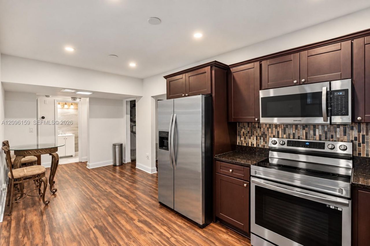 710 NE 142nd St , North Miami, FL 33161 Photo