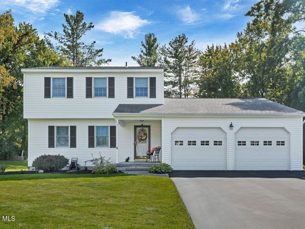 124 Horizon View Drive, East Greenbush, NY 12061