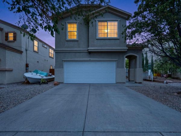 709 Los Viejos Drive SW, Albuquerque, NM 87105