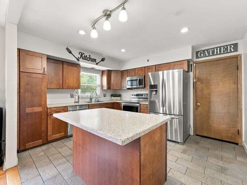 4845 Valley Forge Drive, Columbus, OH 43229 Photo 11