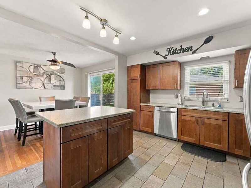 4845 Valley Forge Drive, Columbus, OH 43229 Photo 14