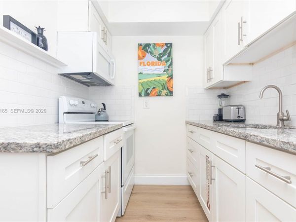 735 NE 15th St , Unit 1-4, Fort Lauderdale, FL 33304