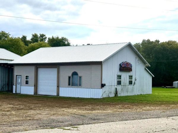 510 E 2nd Street , Morton, MN 56270