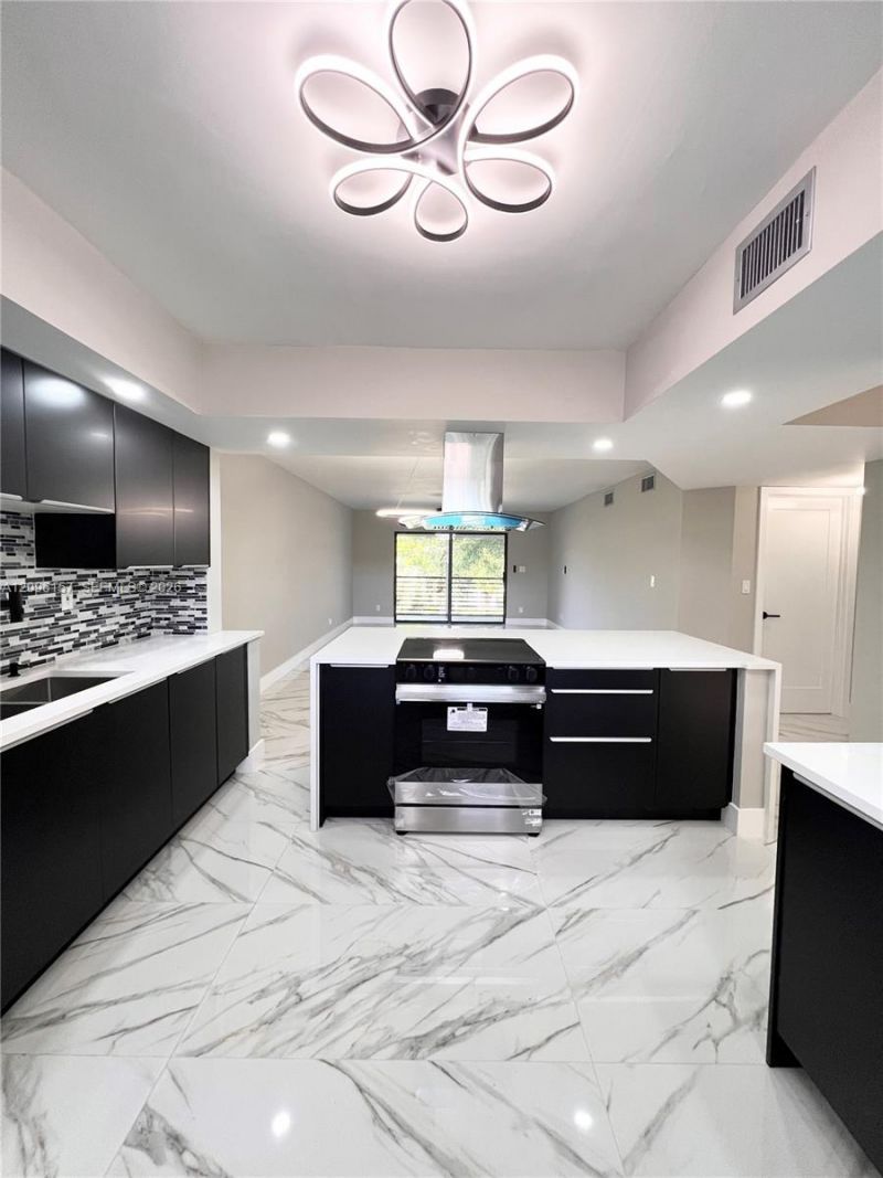 4940 E Sabal Palm Blvd , Unit 312, Tamarac, FL 33319 Photo