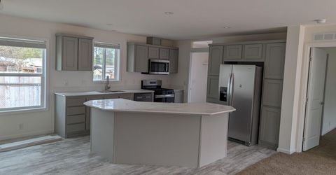 259 W Gepford Parkway, Sun Valley, NV 89433 Photo