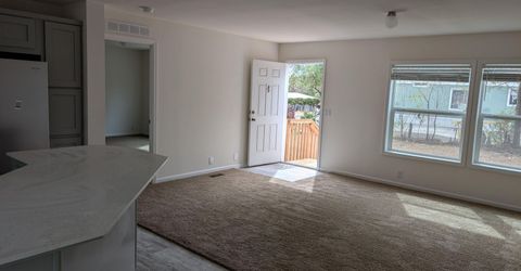 259 W Gepford Parkway, Sun Valley, NV 89433 Photo